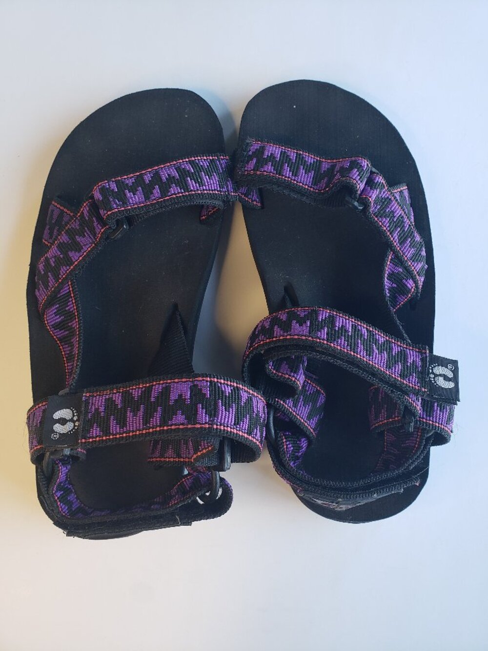 Funky Retro Hang Ten Purple Zig Zag Velcro Beach Sun + Surf Summer Sandals